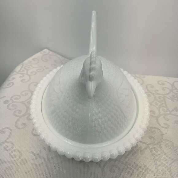 Indiana Hen on Nest Milk Glass Nesting Bowl Vintage - Picture 4 of 9